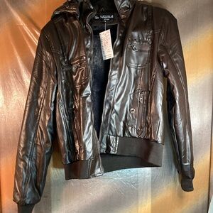 Supernova chocolate faux leather faux fur lining.  Jr. XL. 32” waist. 350‎